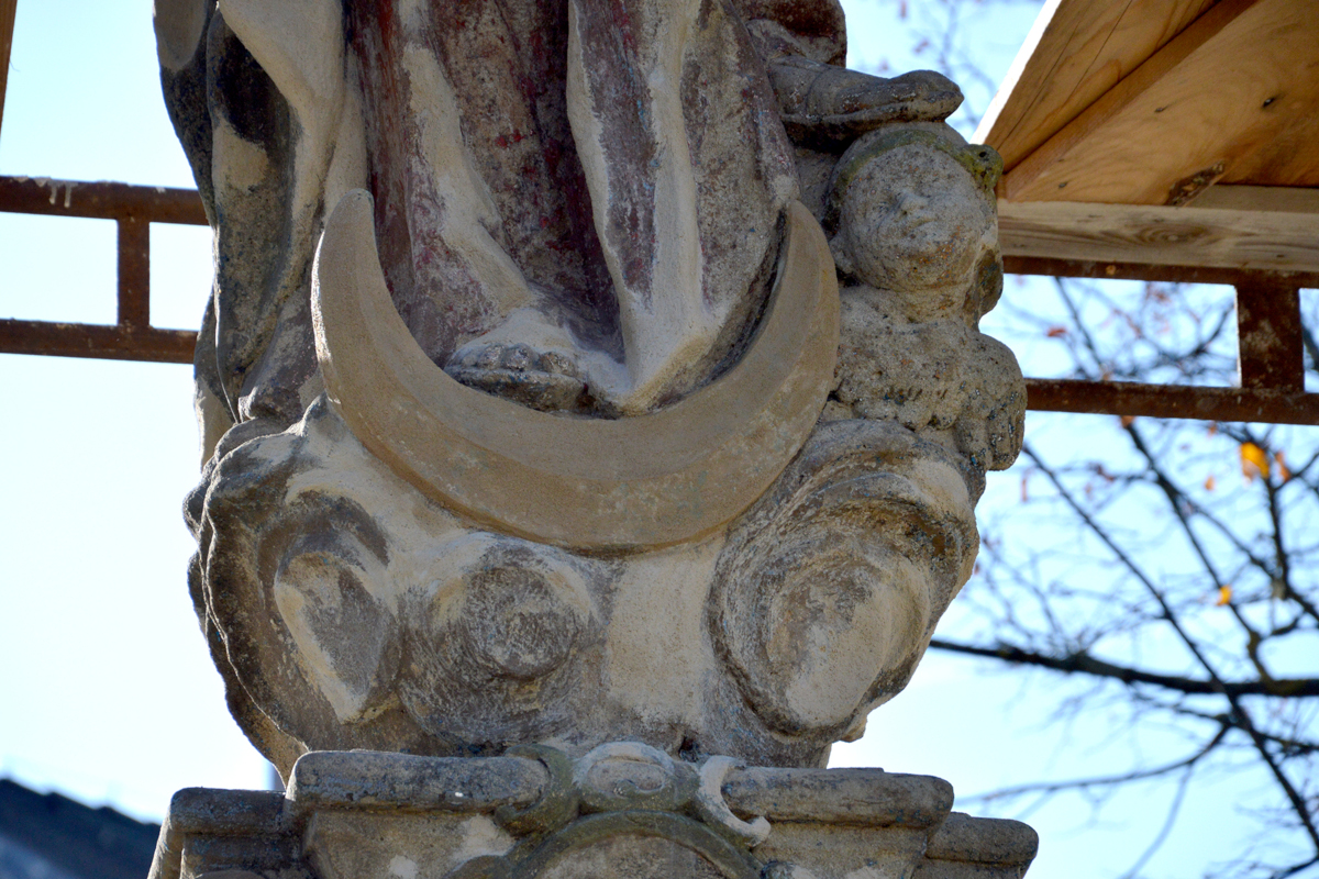 Priebeh reštaurovania, tmelenie chýbajúcich častí